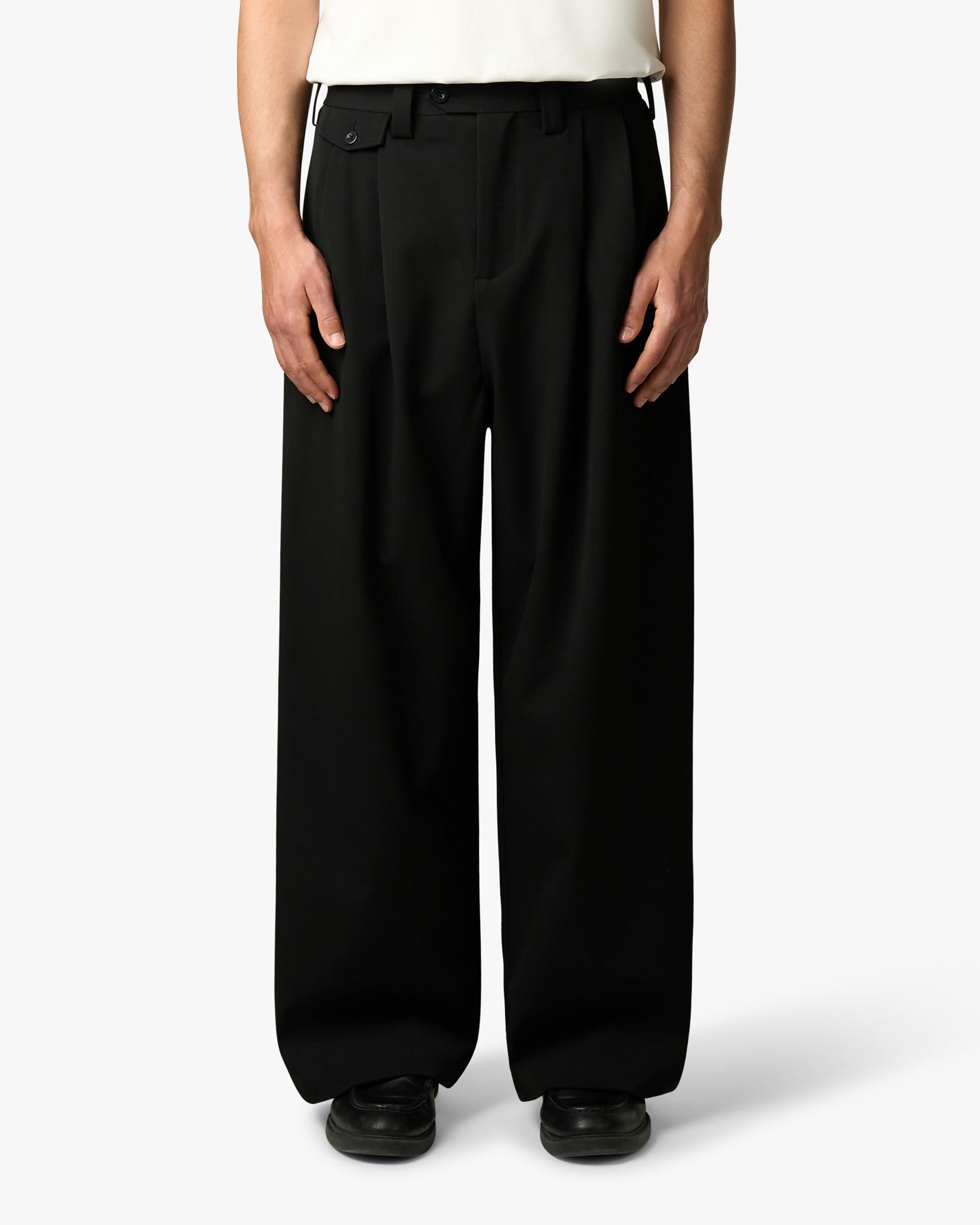 Pantalon ample à plis Ambra