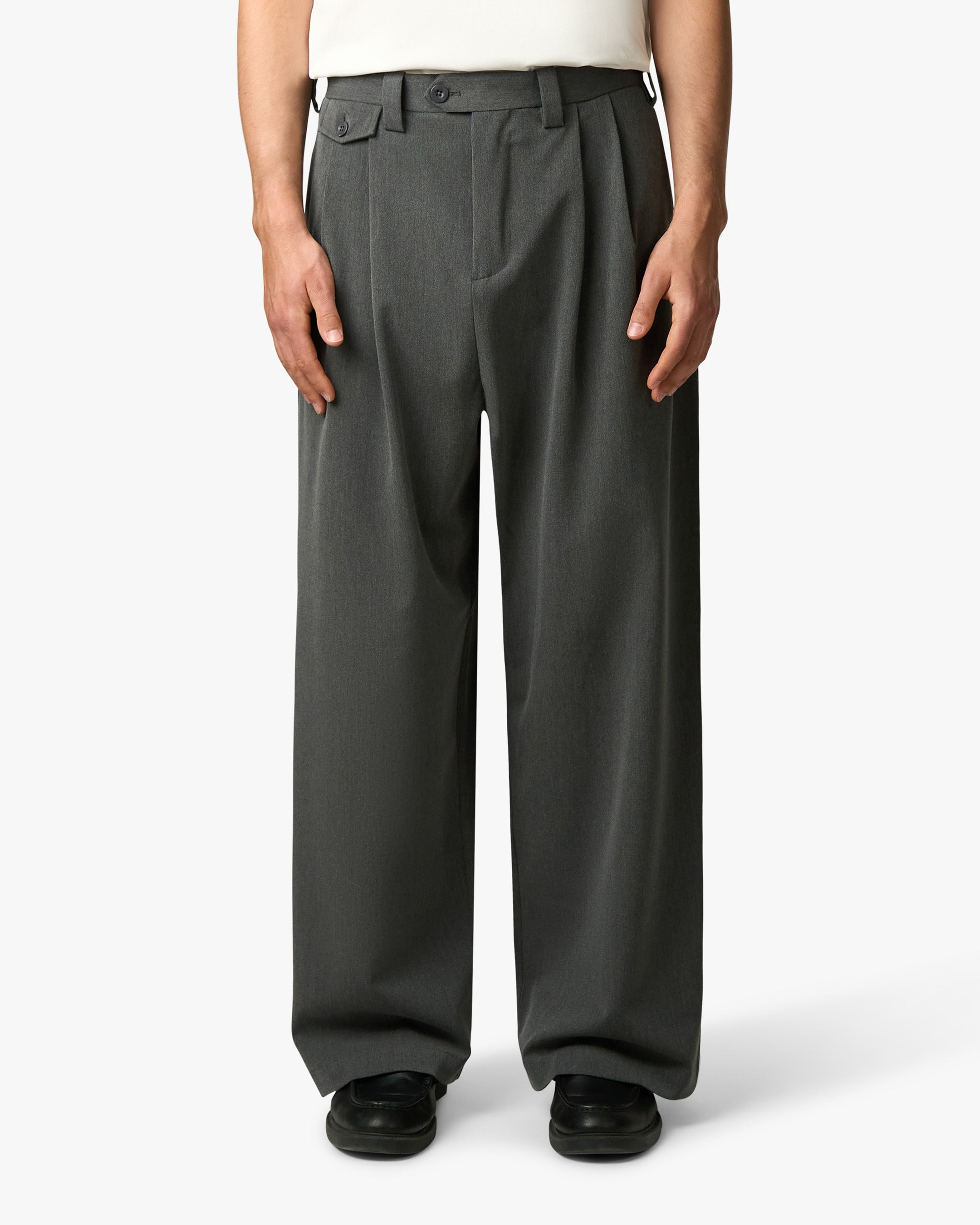Pantalon ample à plis Ambra