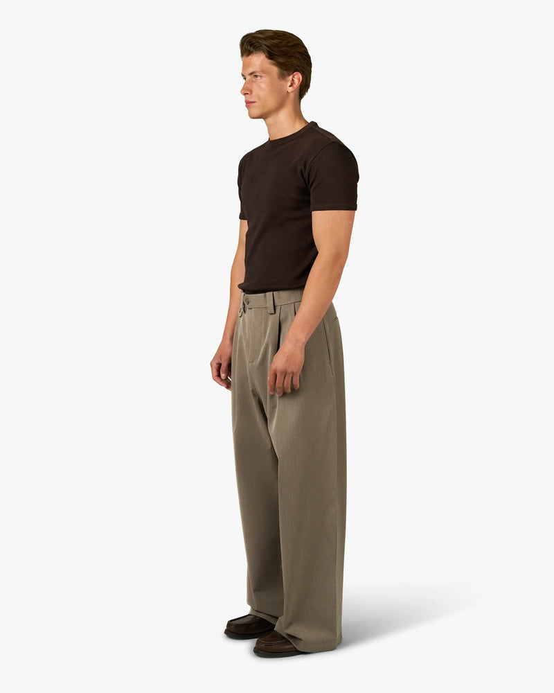 Pantalon ample à plis Ambra