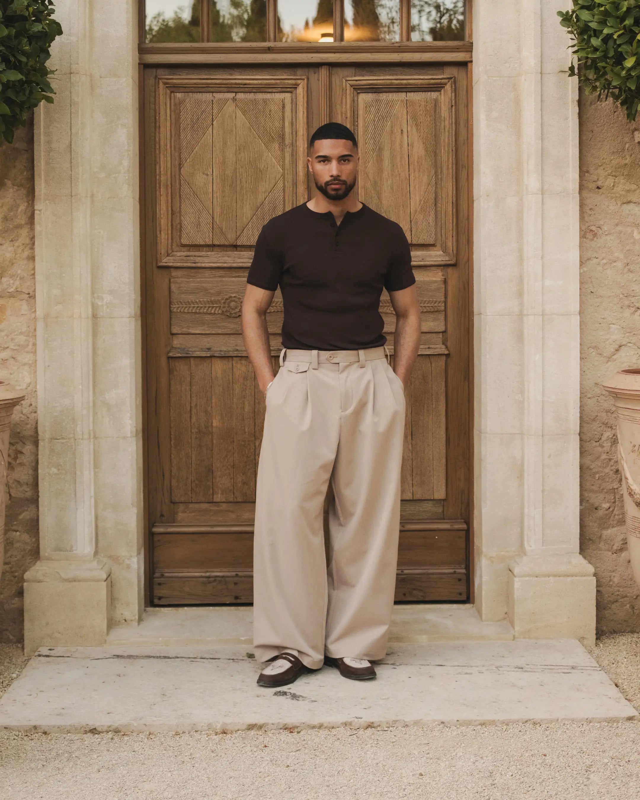 Mougins Ribbed Henley T-Shirt | Brown